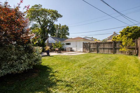 Tiny photo for 613 Ferdinand Avenue, Forest Park, IL 60130 (MLS # 12492503)