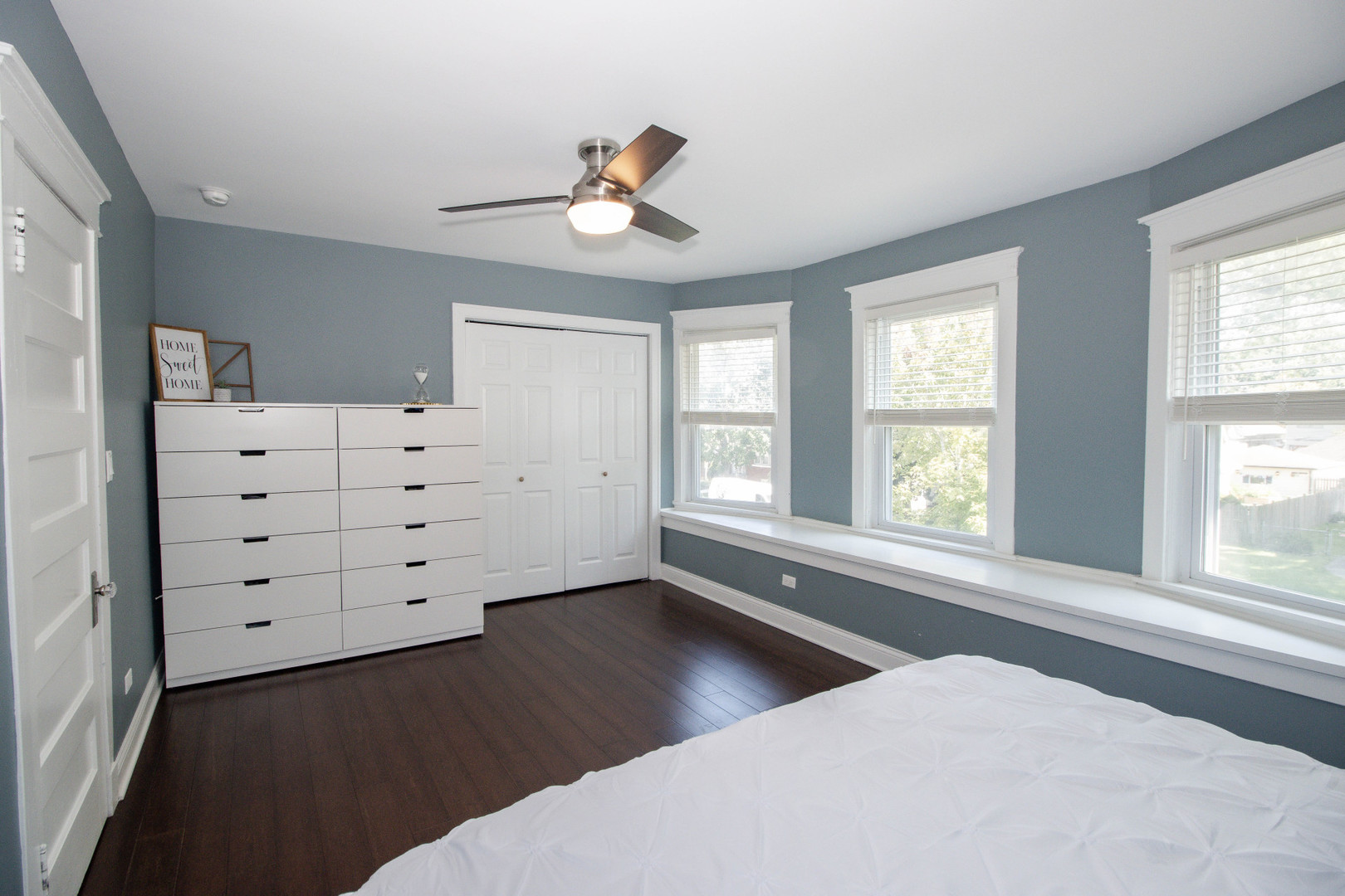 Forest Park, Illinois 60130, United States, 3 Bedrooms Bedrooms, ,2 BathroomsBathrooms,Residential,Active,228187