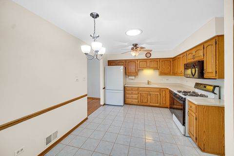 Tiny photo for 10935 California Court #185, Orland Park, IL 60467 (MLS # 12472091)