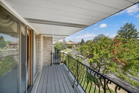 Tiny photo for 10935 California Court #185, Orland Park, IL 60467 (MLS # 12472091)