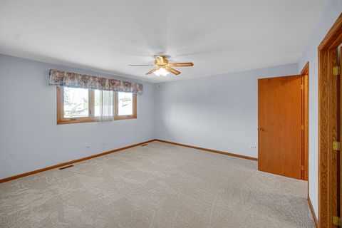 Tiny photo for 10935 California Court #185, Orland Park, IL 60467 (MLS # 12472091)