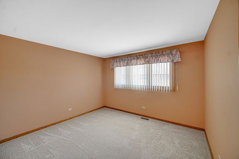 Tiny photo for 10935 California Court #185, Orland Park, IL 60467 (MLS # 12472091)