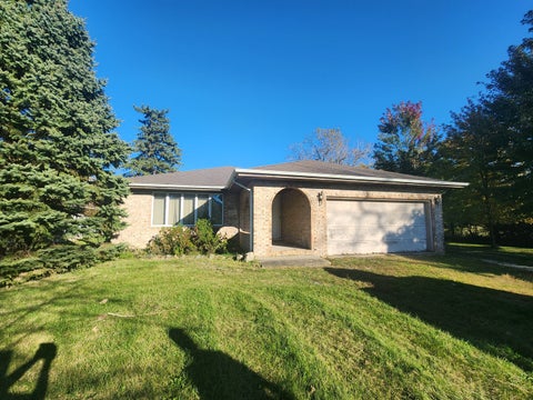 Photo of 18055 Highland Avenue, Tinley Park, IL 60477 (MLS # 12782657)