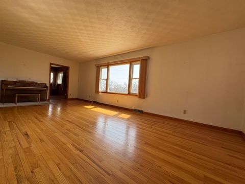 Tiny photo for 310 Benton Street, Le Claire, IA 52753 (MLS # 12602959)