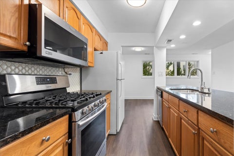 Tiny photo for 974 S Park Terrace, Chicago, IL 60605 (MLS # 12714456)