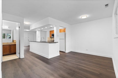 Tiny photo for 974 S Park Terrace, Chicago, IL 60605 (MLS # 12714456)