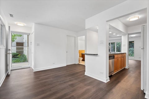 Tiny photo for 974 S Park Terrace, Chicago, IL 60605 (MLS # 12714456)