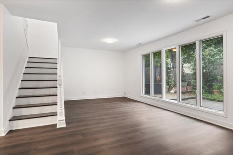 Tiny photo for 974 S Park Terrace, Chicago, IL 60605 (MLS # 12714456)