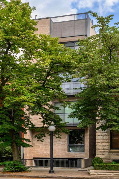Photo of 530 W Dickens Avenue #401, Chicago, IL 60614 (MLS # 12730582)