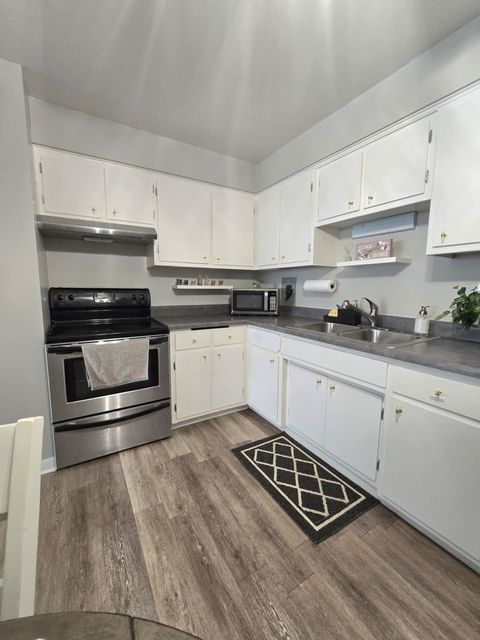 Tiny photo for 1101 Harlem Avenue #203, Forest Park, IL 60130 (MLS # 12489511)