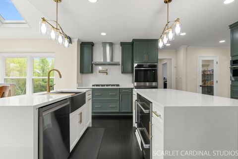 Tiny photo for 4042 Broadmoor Circle, Naperville, IL 60564 (MLS # 12633641)