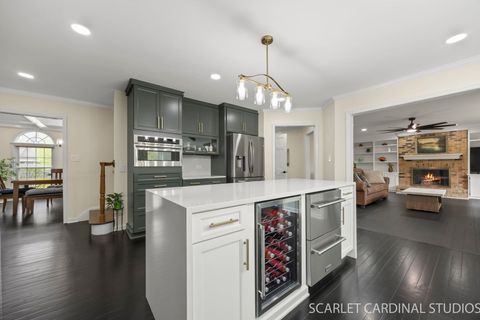 Tiny photo for 4042 Broadmoor Circle, Naperville, IL 60564 (MLS # 12633641)