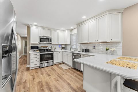 Tiny photo for 408 Weathering Drive, Mahomet, IL 61853 (MLS # 12488598)
