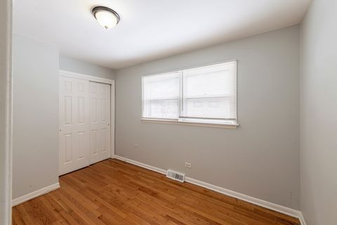 Tiny photo for 14407 Irving Avenue, Dolton, IL 60419 (MLS # 12561984)