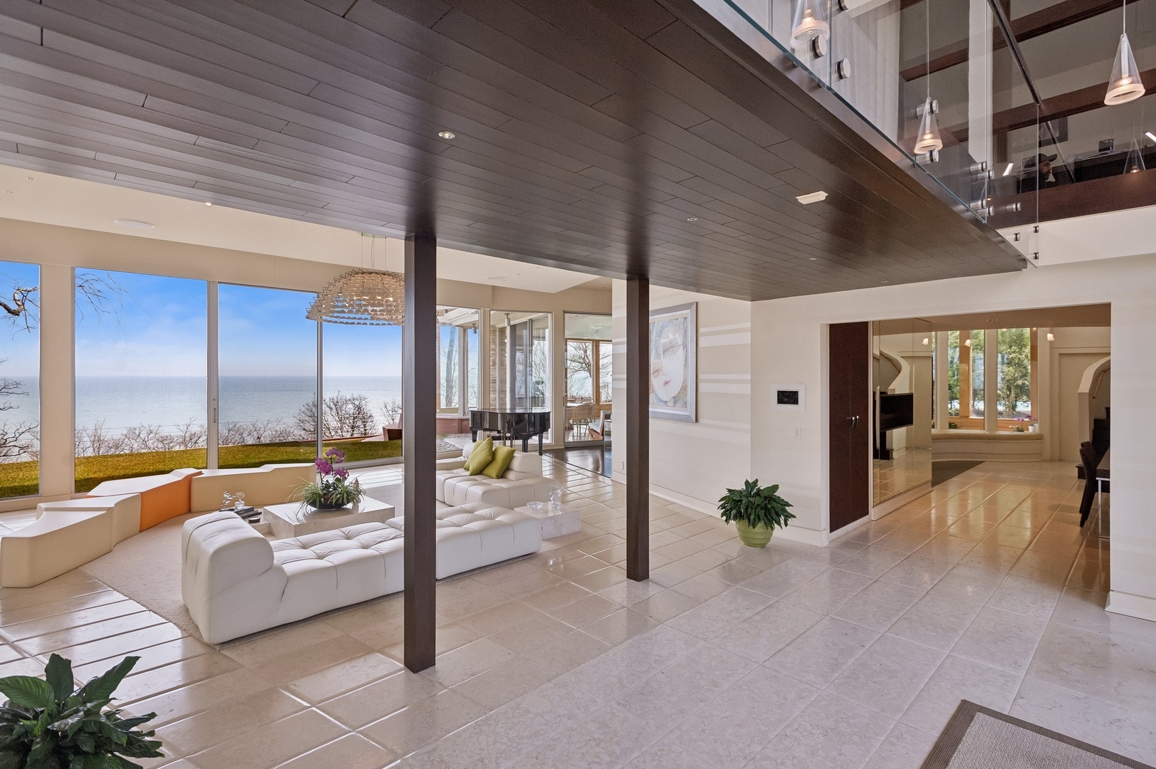 2441 Woodbridge Lane