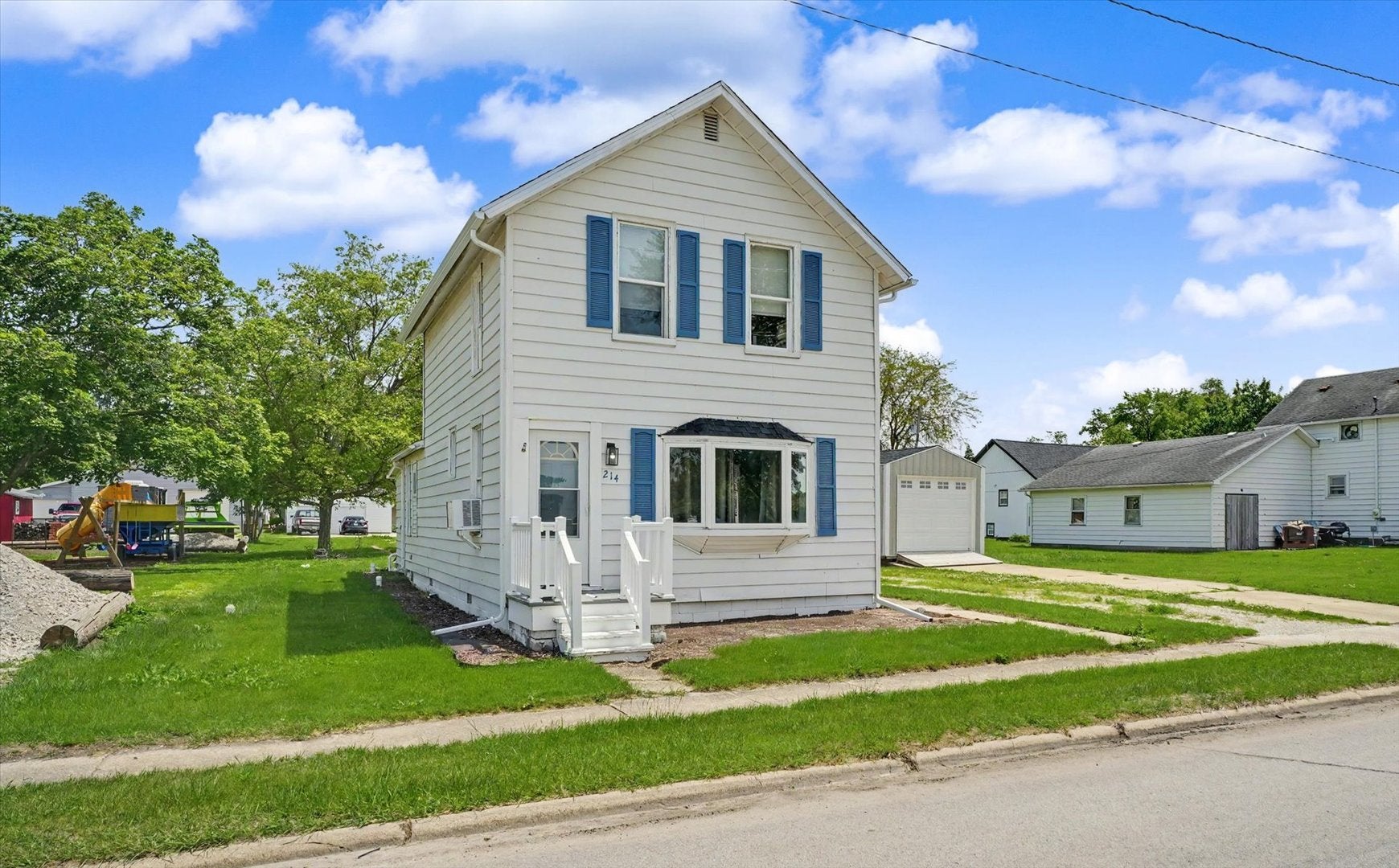 214 S Railroad Avenue