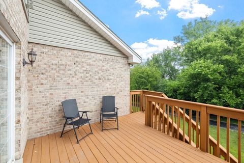 Tiny photo for 11508 Lake Shore Drive, Orland Park, IL 60467 (MLS # 12491891)