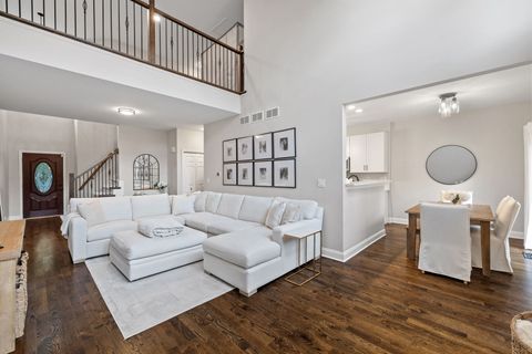 Tiny photo for 11508 Lake Shore Drive, Orland Park, IL 60467 (MLS # 12491891)