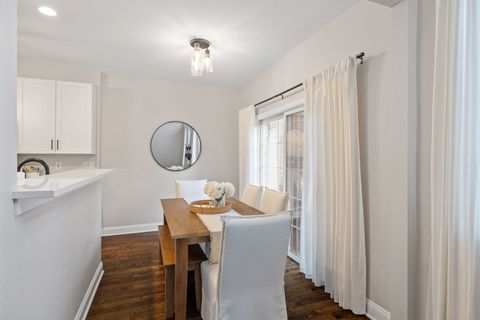 Tiny photo for 11508 Lake Shore Drive, Orland Park, IL 60467 (MLS # 12491891)