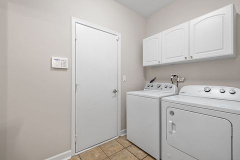 Tiny photo for 11508 Lake Shore Drive, Orland Park, IL 60467 (MLS # 12491891)