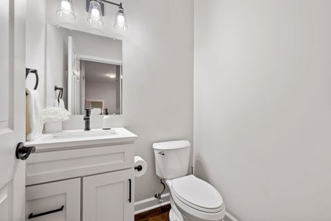 Tiny photo for 11508 Lake Shore Drive, Orland Park, IL 60467 (MLS # 12491891)