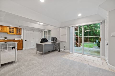 Tiny photo for 11508 Lake Shore Drive, Orland Park, IL 60467 (MLS # 12491891)