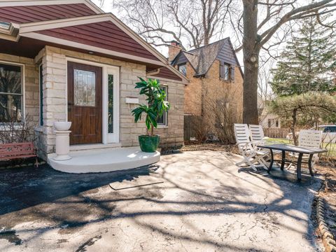 Tiny photo for 1004 Princeton Avenue, Highland Park, IL 60035 (MLS # 12608212)