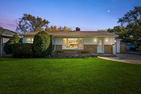 Tiny photo for 1212 Grandview Avenue, Lockport, IL 60441 (MLS # 12503164)