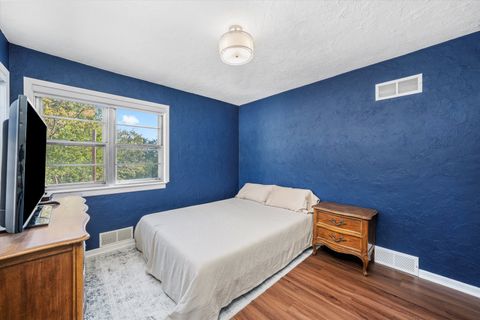 Tiny photo for 1212 Grandview Avenue, Lockport, IL 60441 (MLS # 12503164)