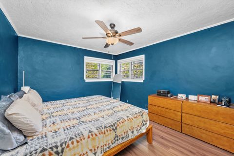 Tiny photo for 1212 Grandview Avenue, Lockport, IL 60441 (MLS # 12503164)