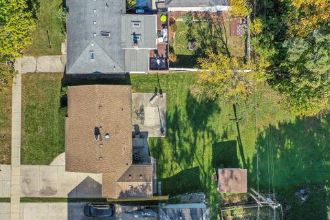 Tiny photo for 1212 Grandview Avenue, Lockport, IL 60441 (MLS # 12503164)