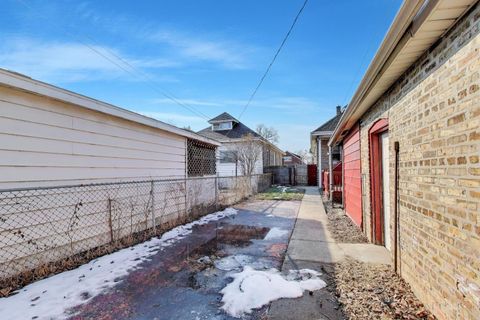 Tiny photo for 10041 S Peoria Street, Chicago, IL 60643 (MLS # 12570925)