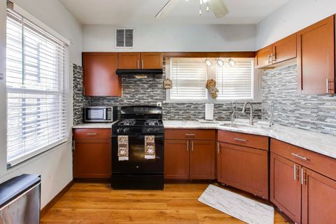 Tiny photo for 10041 S Peoria Street, Chicago, IL 60643 (MLS # 12570925)