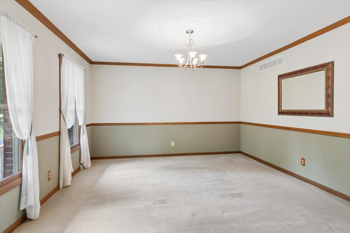 39W550 Deerpath Road