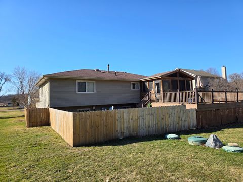 Tiny photo for 5N087 Mary Court, St. Charles, IL 60175 (MLS # 12595116)