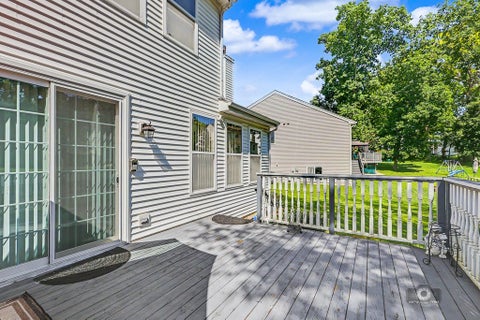 Tiny photo for 483 Elm Ridge Road, Carpentersville, IL 60110 (MLS # 12636652)