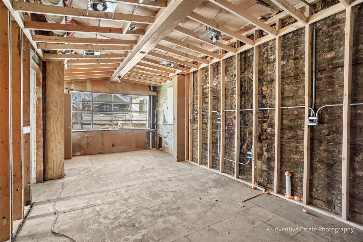 3636 N Ashland Avenue