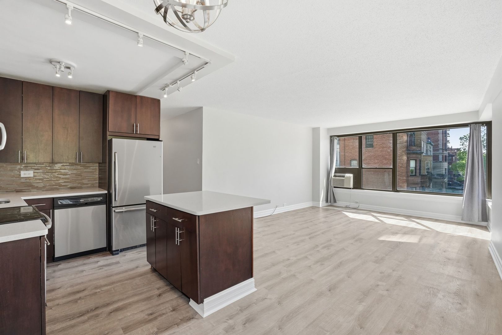 2930 N Sheridan Road 306