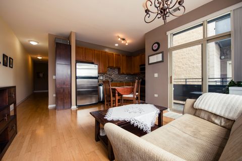 Tiny photo for 2933 N Clybourn Avenue #301, Chicago, IL 60618 (MLS # 12614313)