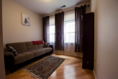 Tiny photo for 2933 N Clybourn Avenue #301, Chicago, IL 60618 (MLS # 12614313)