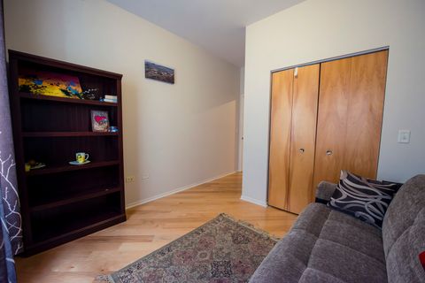 Tiny photo for 2933 N Clybourn Avenue #301, Chicago, IL 60618 (MLS # 12614313)