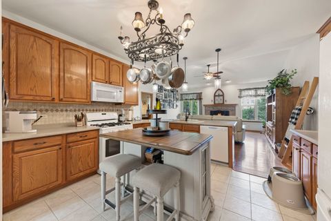 Tiny photo for 7511 Burshire Drive, Plainfield, IL 60586 (MLS # 12443838)