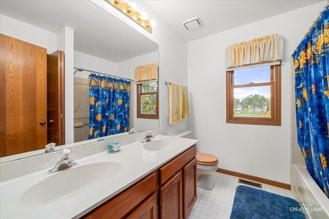 Tiny photo for 135 Chesterfield Drive, Oswego, IL 60543 (MLS # 12520249)