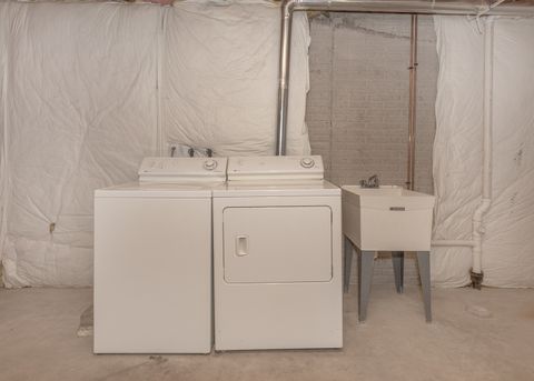 Tiny photo for 1016 N Stark Street, Davenport, IA 52804 (MLS # 12554196)