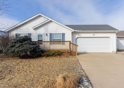 Photo of 1016 N Stark Street, Davenport, IA 52804 (MLS # 12554196)