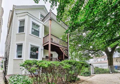 3657 W Oakdale Avenue 1 Chicago IL 60618