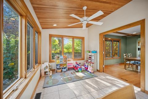 Tiny photo for 2005 Greenview Road, Northbrook, IL 60062 (MLS # 12522993)