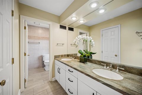 Tiny photo for 2005 Greenview Road, Northbrook, IL 60062 (MLS # 12522993)