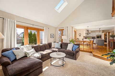 Tiny photo for 2012 Somerset Lane, Wheaton, IL 60189 (MLS # 12614224)