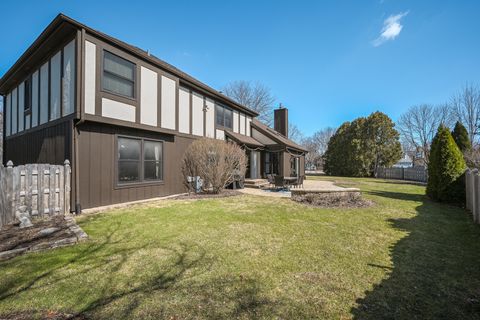 Tiny photo for 2012 Somerset Lane, Wheaton, IL 60189 (MLS # 12614224)